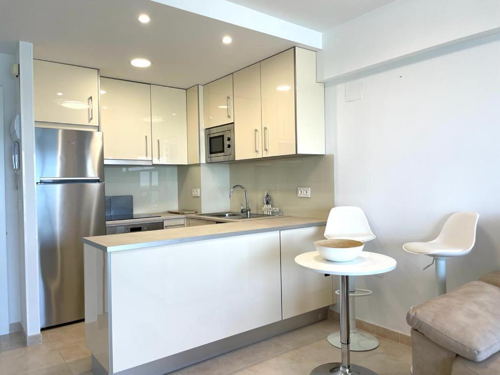 Calpemar 8 Sea View First Line Arenal Beach Bagian luar foto